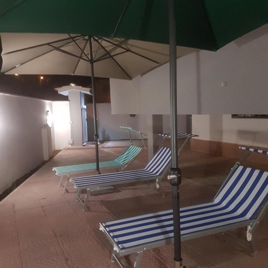 B&B Purple Italy Fiumicino Bagian luar foto