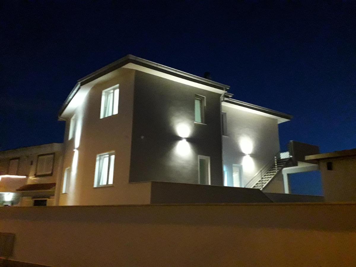 B&B Purple Italy Fiumicino Bagian luar foto